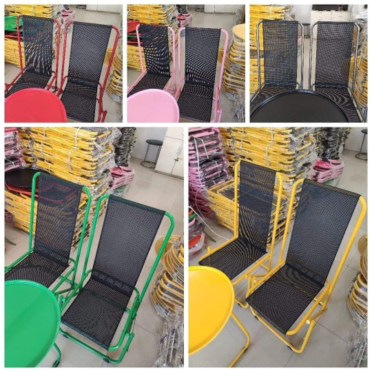 4 GHẾ SẮT CAO + BÀN TRÒN