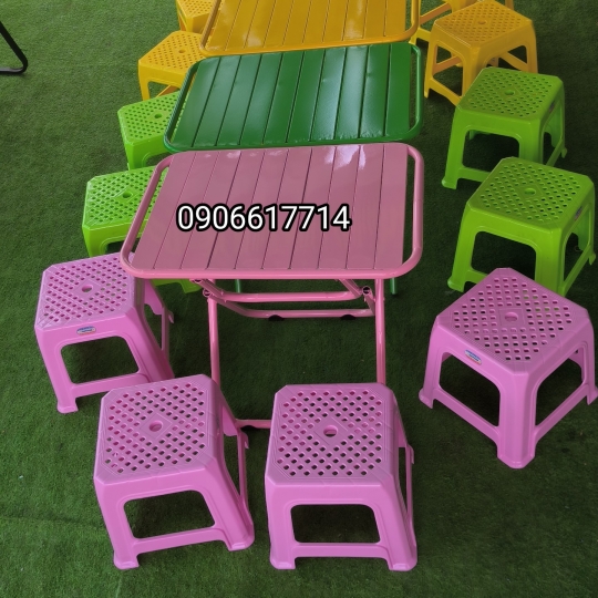 4 GHẾ DT + BÀN LÁ VUÔNG