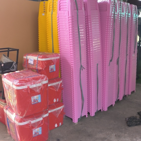 BÀN CNC VUÔNG(40*60)+4 GHE DT (1)