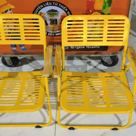 4 GHE CNC+BÀN LÁ VUÔNG