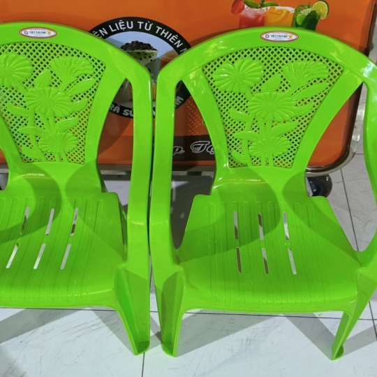 GHẾ BÀNH NHỰA+ BÀN NHỰA