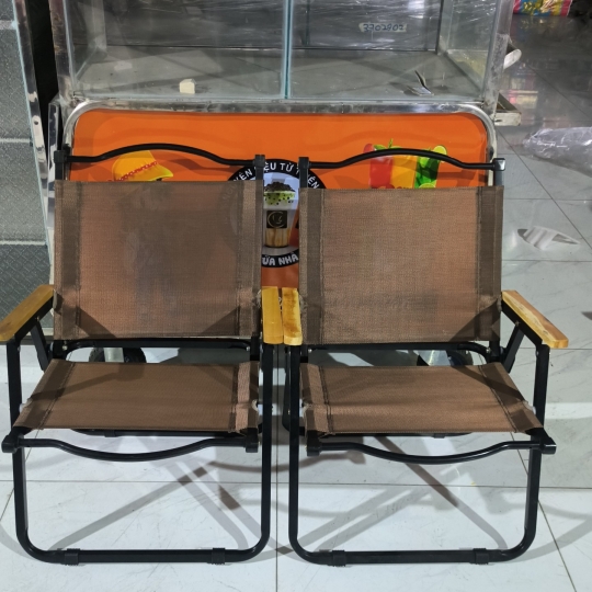 4 GHẾCAMPING ĐEN + BÀN LÁ VUÔNG