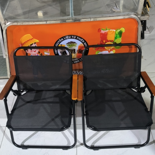 4 GHẾ ĐEN+BÀN CNC VUÔNG