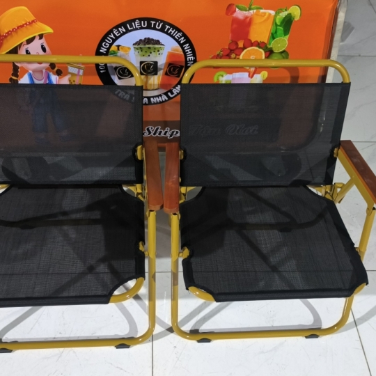4 GHẾ ĐEN+BÀN CNC VUÔNG
