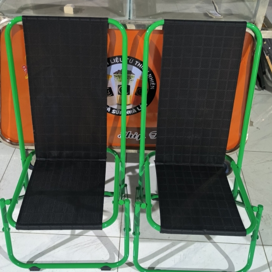 4 GHẾ SẮT CAO + BÀN TRÒN