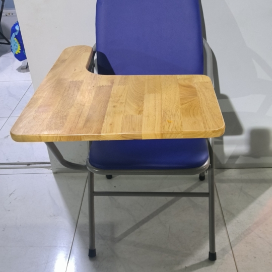 GHẾ LIỀN BÀN(MẶT BÀN GỖ CAO SU)